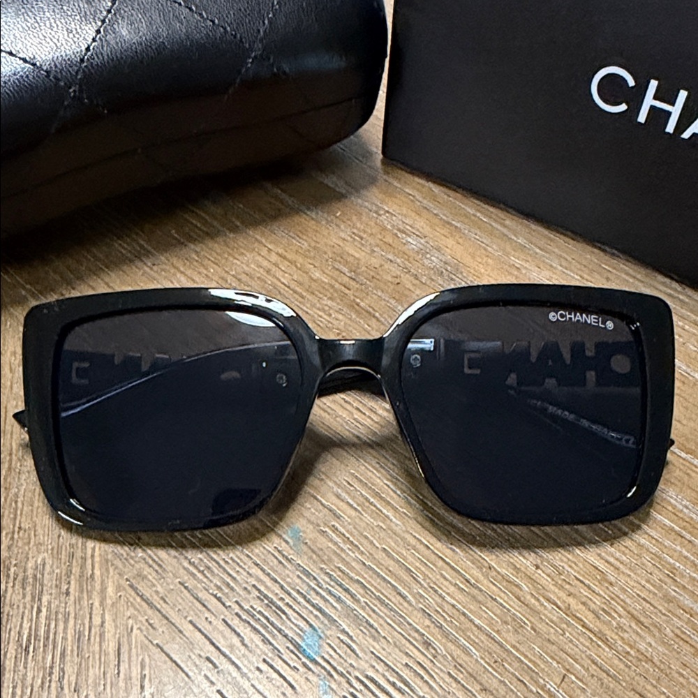 CHANEL Black Oversized Square Women's Sunglasses - Picture 4 of 8